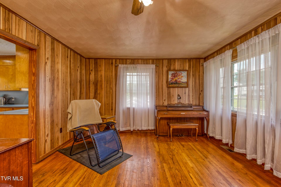 Photo #3: 825 Cumberland Street