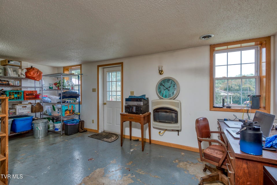 Photo #19: 825 Cumberland Street