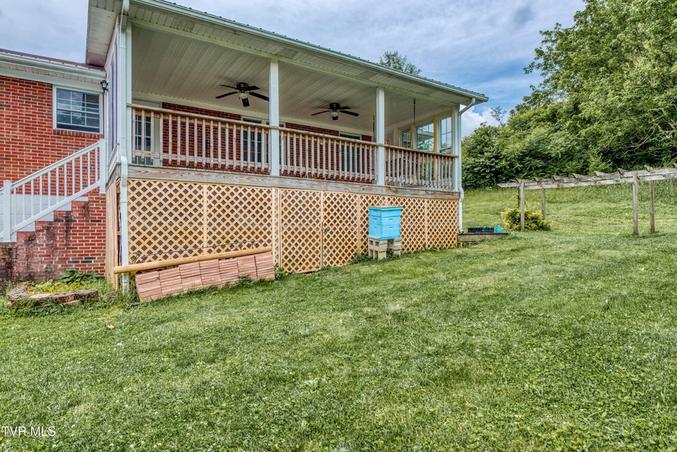 Photo #30: 825 Cumberland Street