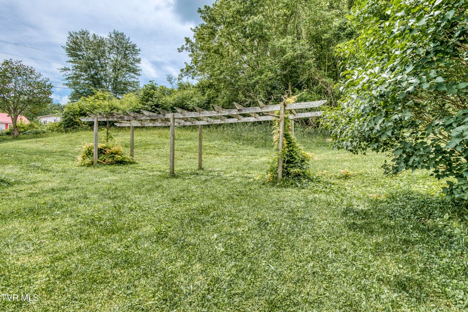 Photo #32: 825 Cumberland Street