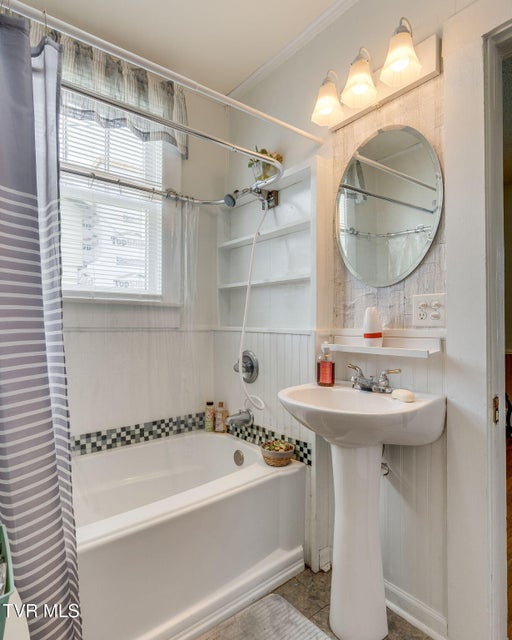 Photo #18: 1634 Highland Street