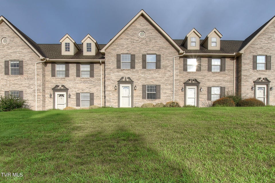 Photo #2: 820 Liberty Bell Boulevard