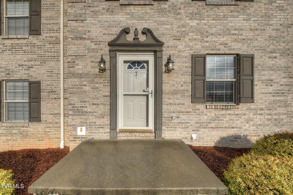 Photo #4: 820 Liberty Bell Boulevard