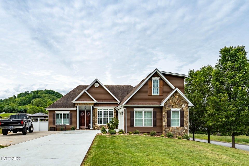 Photo #3: 1124 Martingale Square
