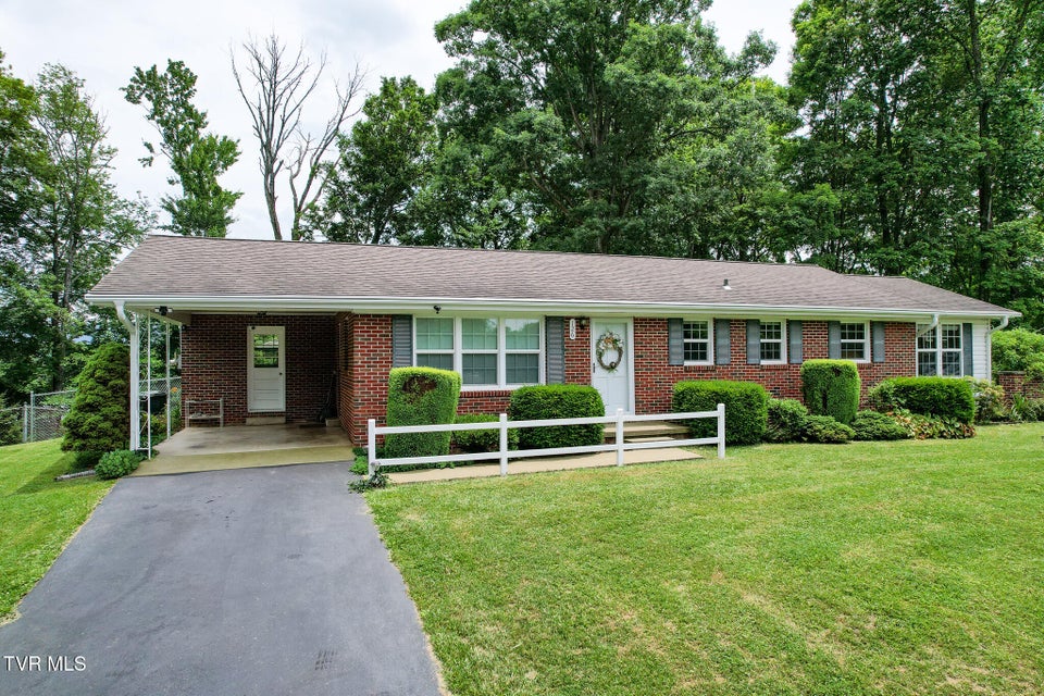Photo #30: 126 Poplar Hill Drive
