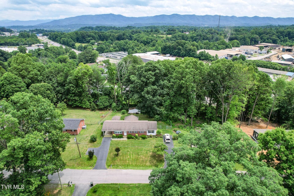 Photo #3: 126 Poplar Hill Drive