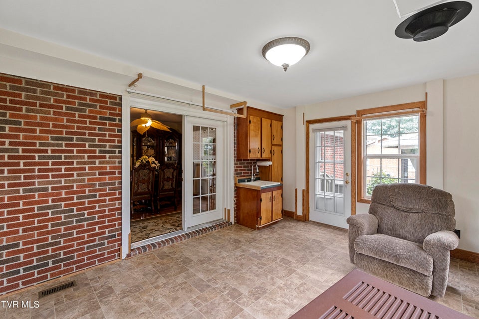Photo #23: 126 Poplar Hill Drive
