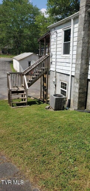 Photo #11: 1165 Bloomingdale Pike Pike