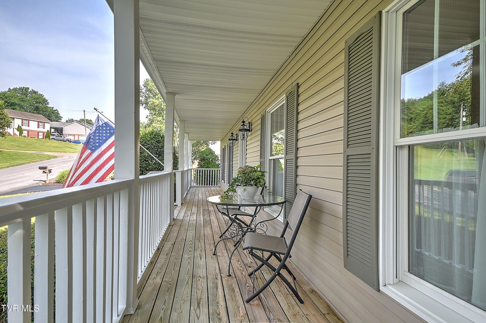 Photo #7: 4619 Merrywood Avenue
