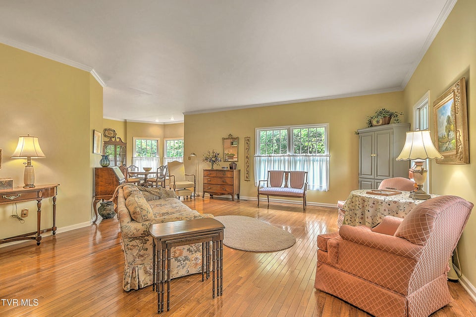 Photo #9: 4619 Merrywood Avenue