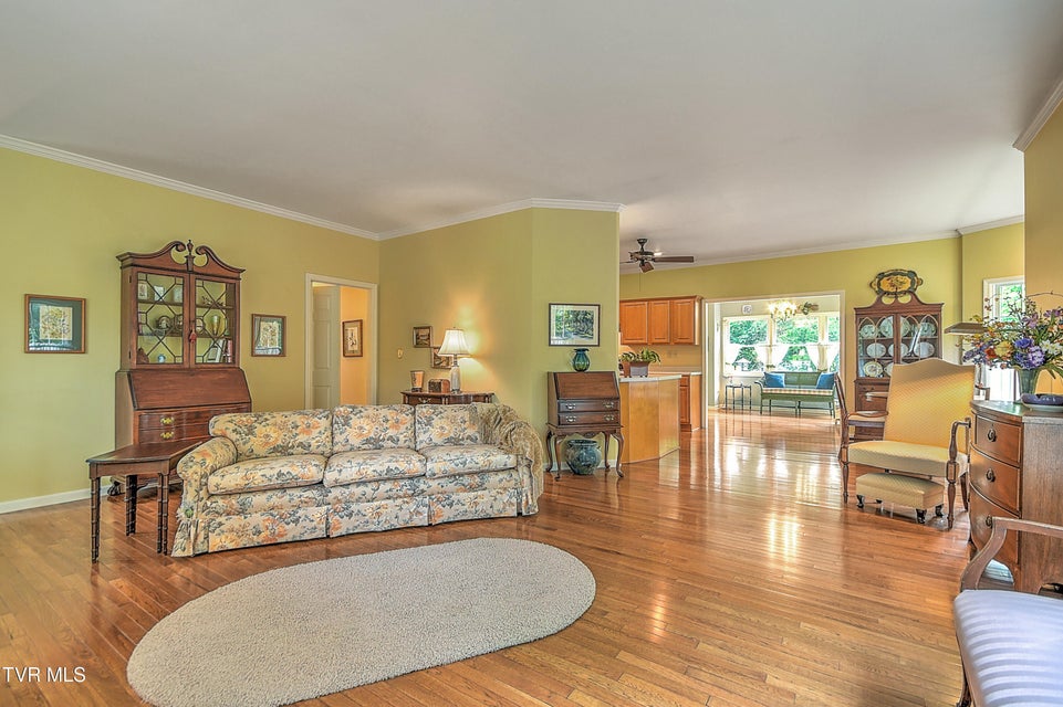 Photo #11: 4619 Merrywood Avenue