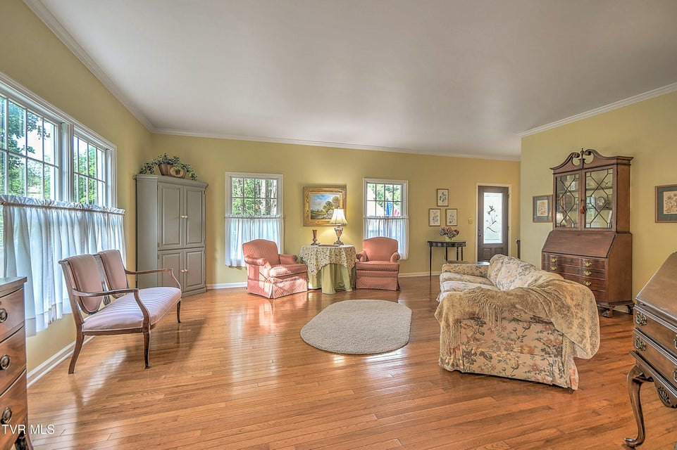 Photo #12: 4619 Merrywood Avenue