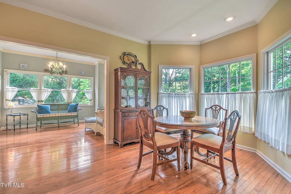 Photo #13: 4619 Merrywood Avenue
