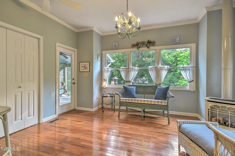 Photo #16: 4619 Merrywood Avenue