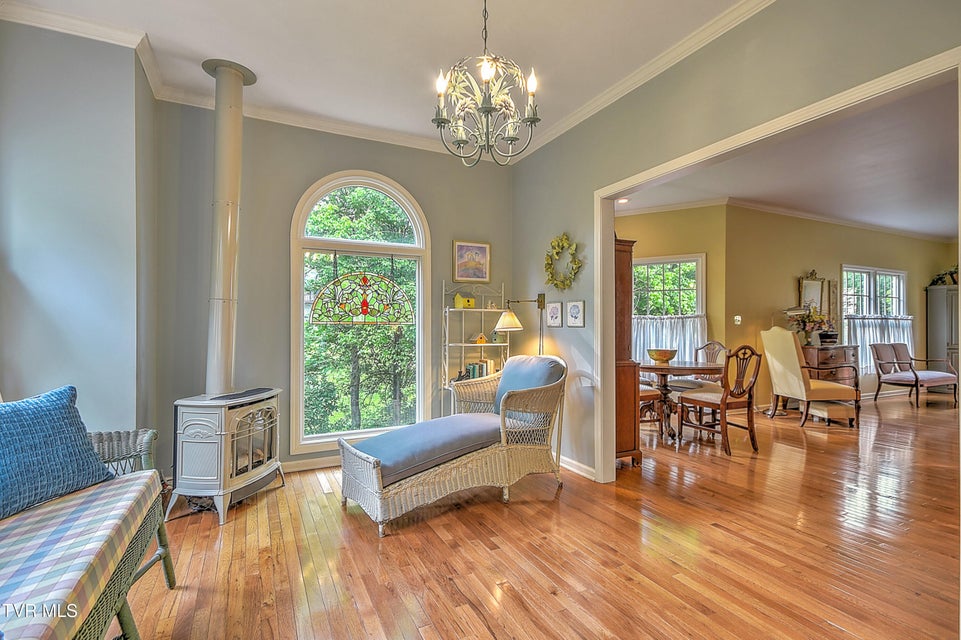 Photo #17: 4619 Merrywood Avenue