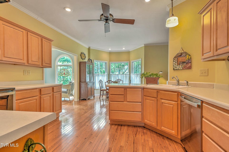 Photo #20: 4619 Merrywood Avenue