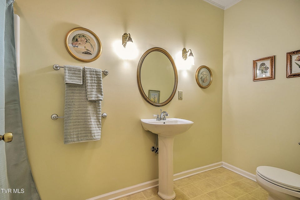 Photo #24: 4619 Merrywood Avenue