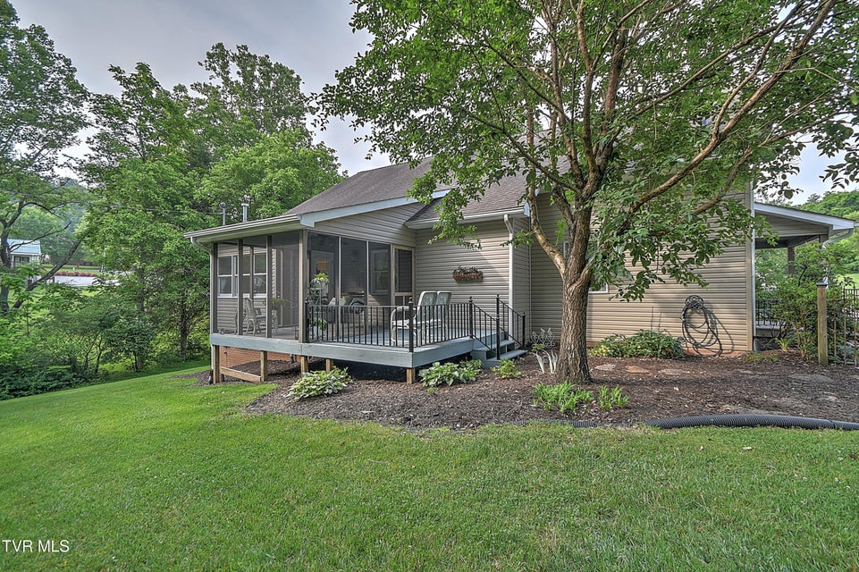 Photo #45: 4619 Merrywood Avenue