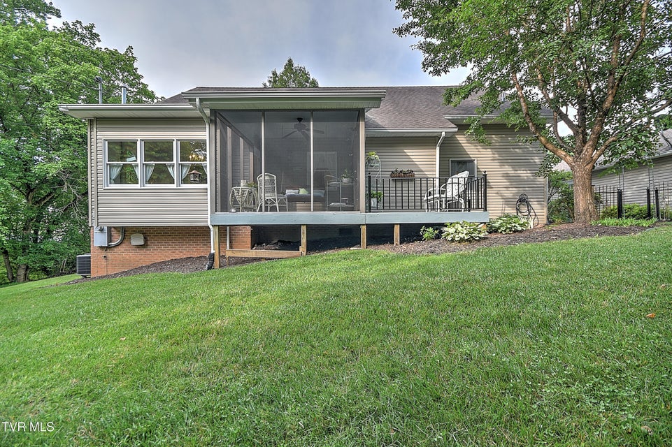 Photo #46: 4619 Merrywood Avenue