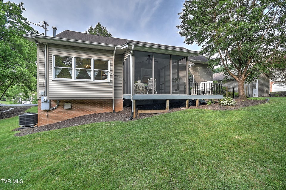 Photo #48: 4619 Merrywood Avenue