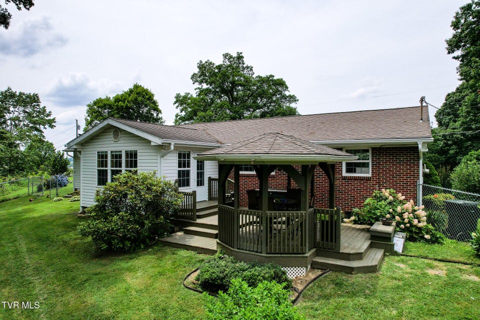 Photo #24: 126 Poplar Hill Drive