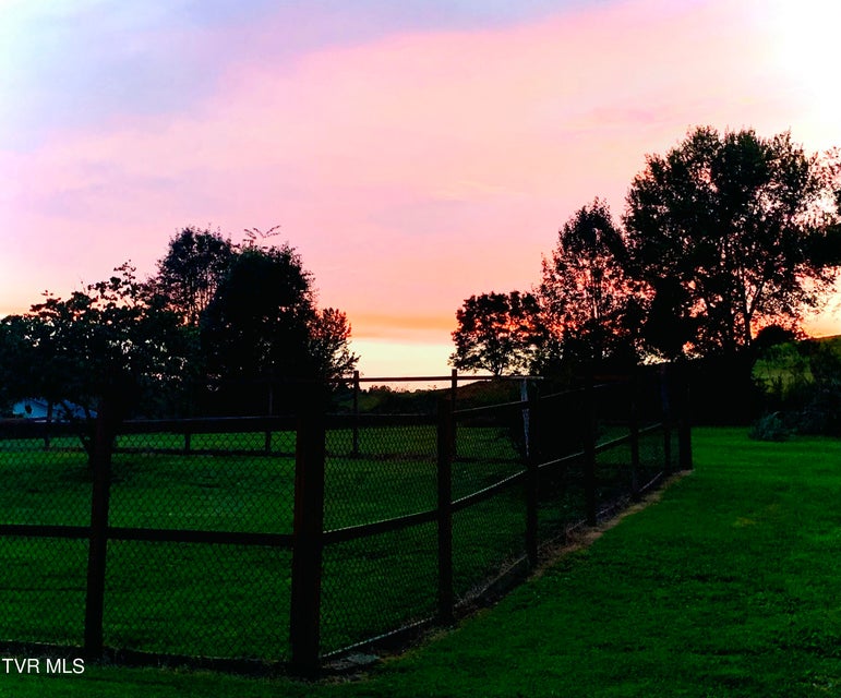 Photo #42: 987 Hairetown Road
