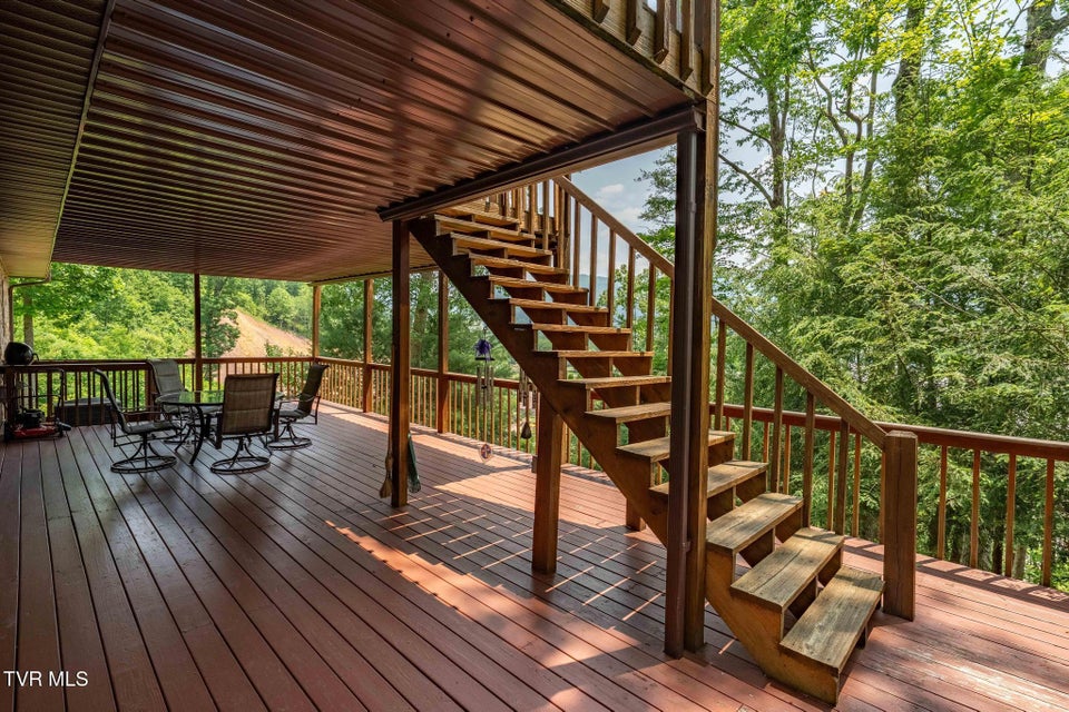 Photo #11: 196 Hiddenwood Drive