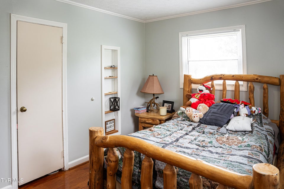 Photo #30: 35 Hermitage Street