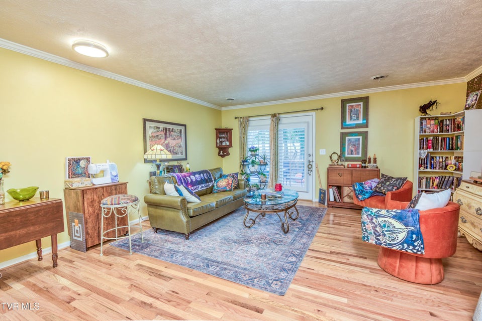 Photo #7: 817 Wayne Ave Avenue