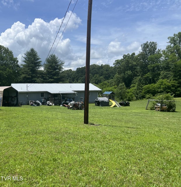 Photo #5: 3911 Tate Springs Road