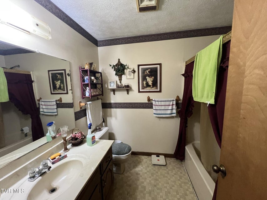 Photo #22: 3911 Tate Springs Road