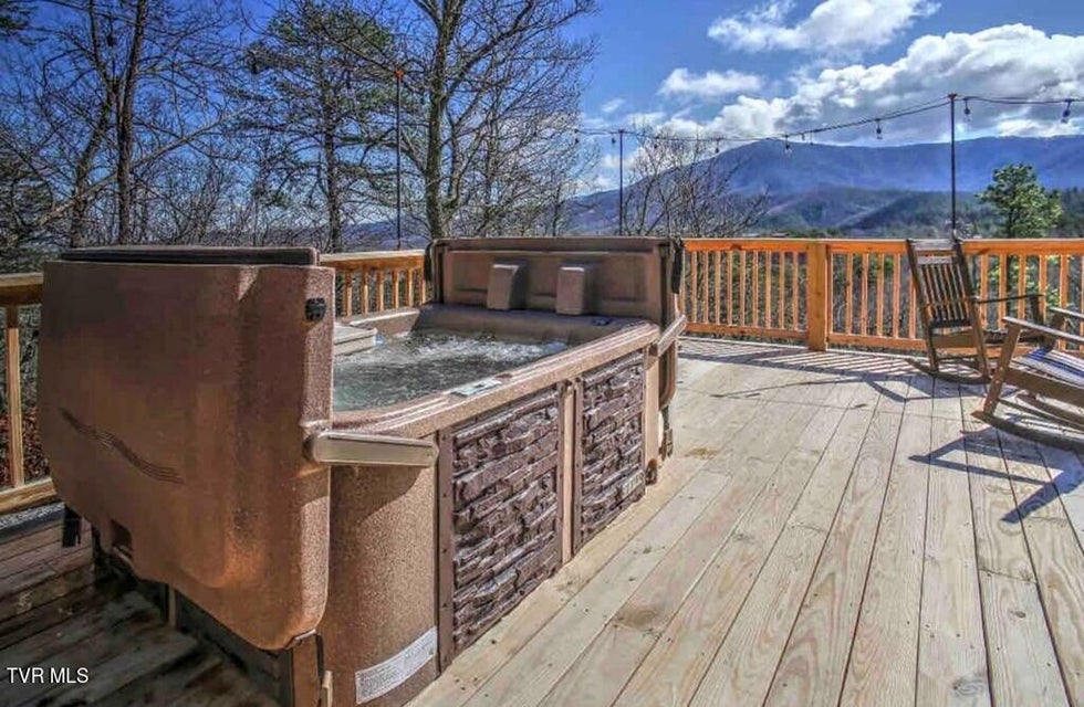 Photo #3: 3508 Mountain Glenn Way
