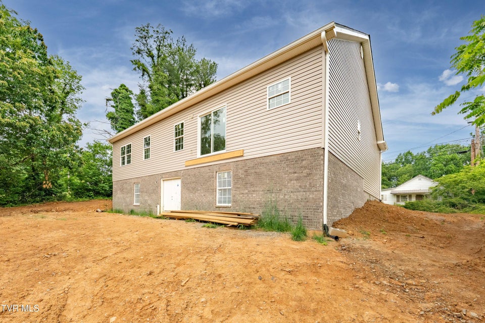 Photo #8: 3313 Mckinley Road