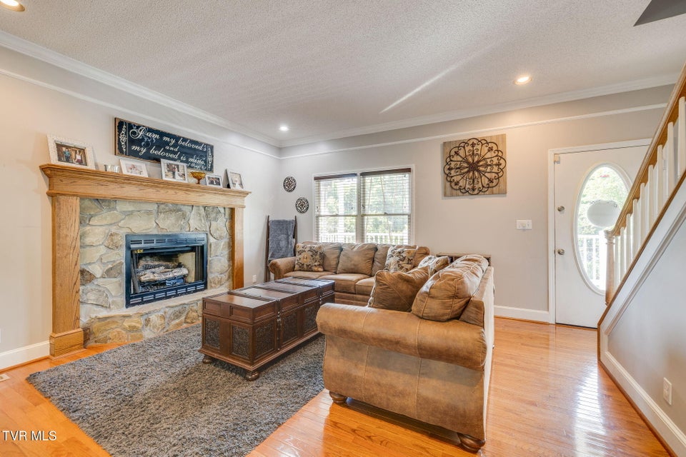 Photo #9: 2009 Birchwood Road