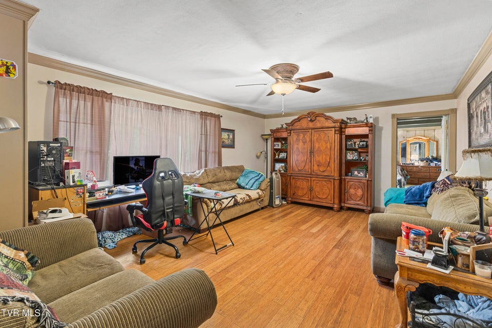 Photo #10: 720 Holly Ave