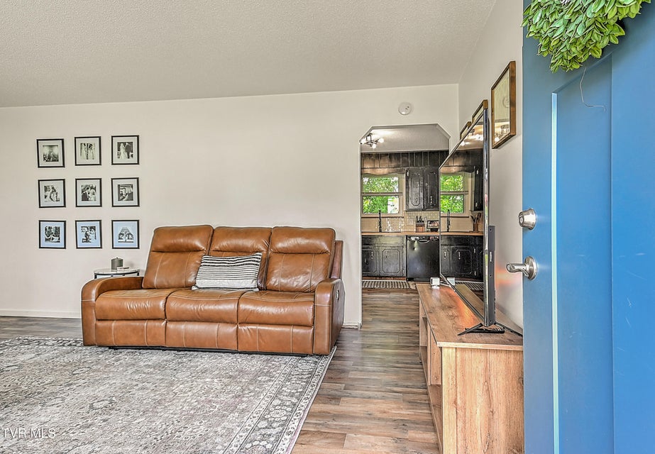 Photo #4: 941 Ragle Street