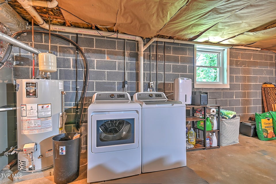 Photo #29: 941 Ragle Street