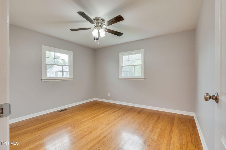 Photo #12: 313 Morelock Street