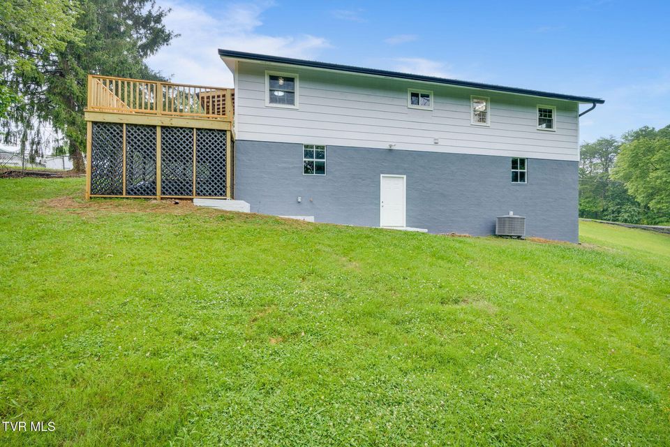 Photo #24: 313 Morelock Street