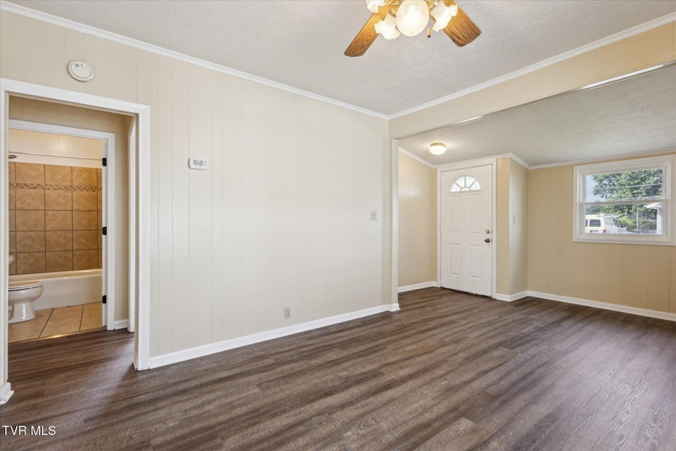 Photo #9: 1449 Sevier Avenue