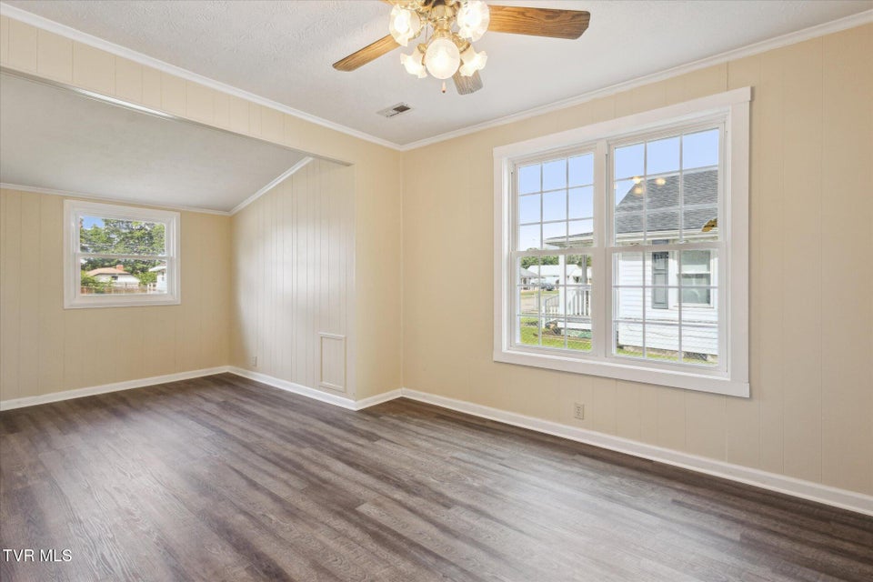 Photo #3: 1449 Sevier Avenue