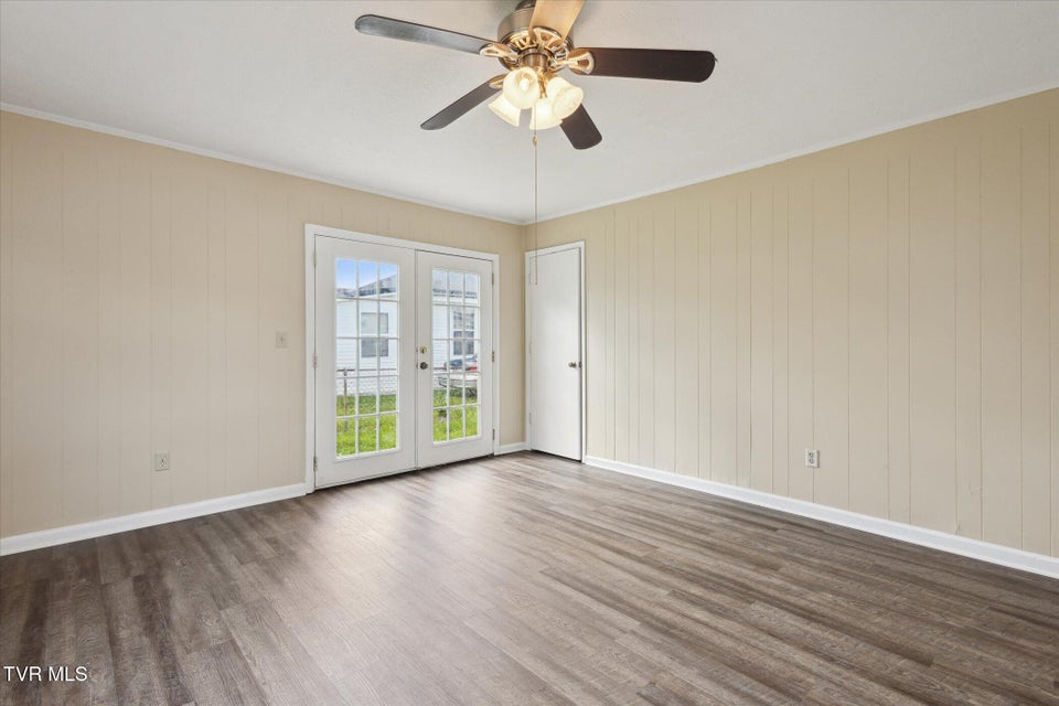 Photo #18: 1449 Sevier Avenue