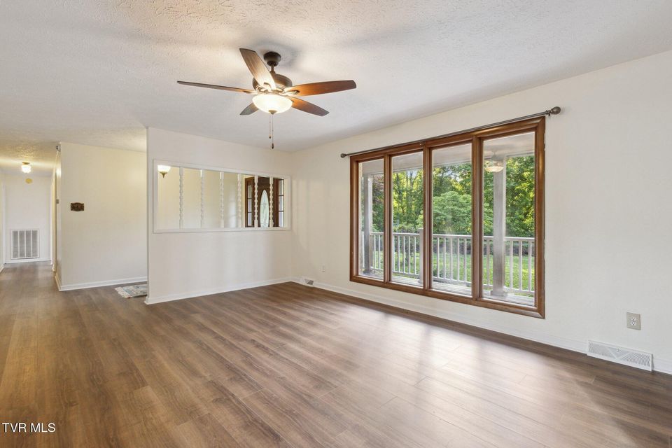 Photo #8: 18134 Cleveland Road