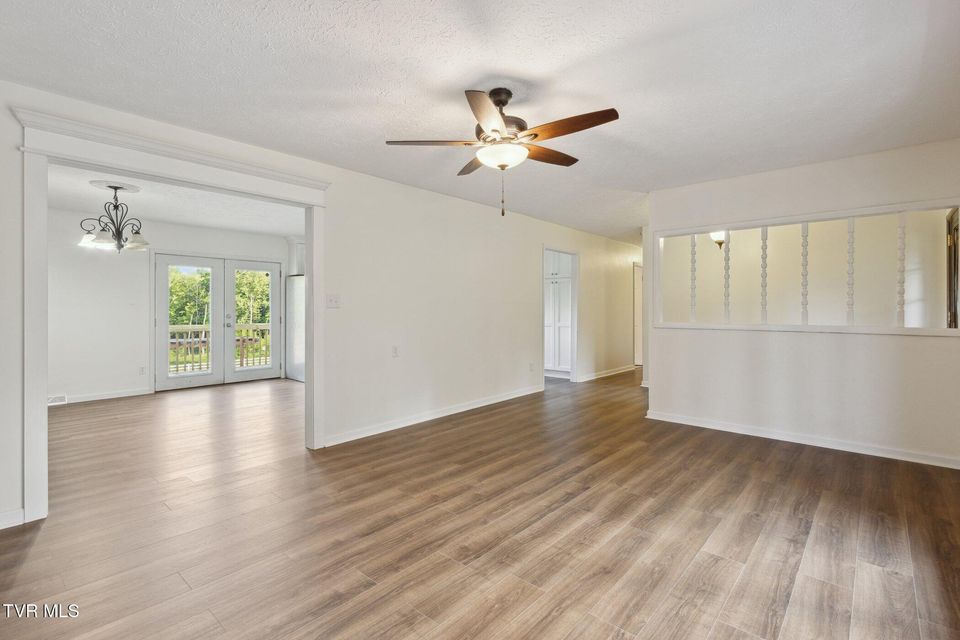 Photo #10: 18134 Cleveland Road