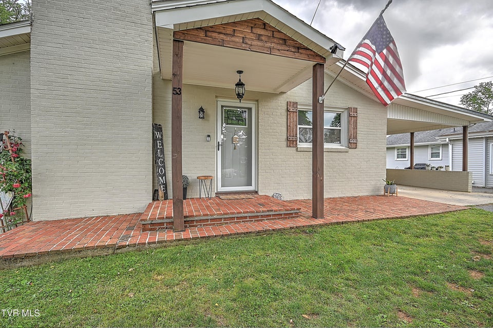Photo #5: 53 Grove Avenue