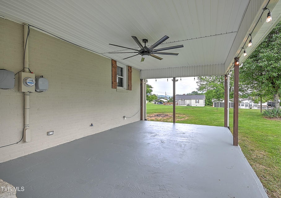 Photo #8: 53 Grove Avenue