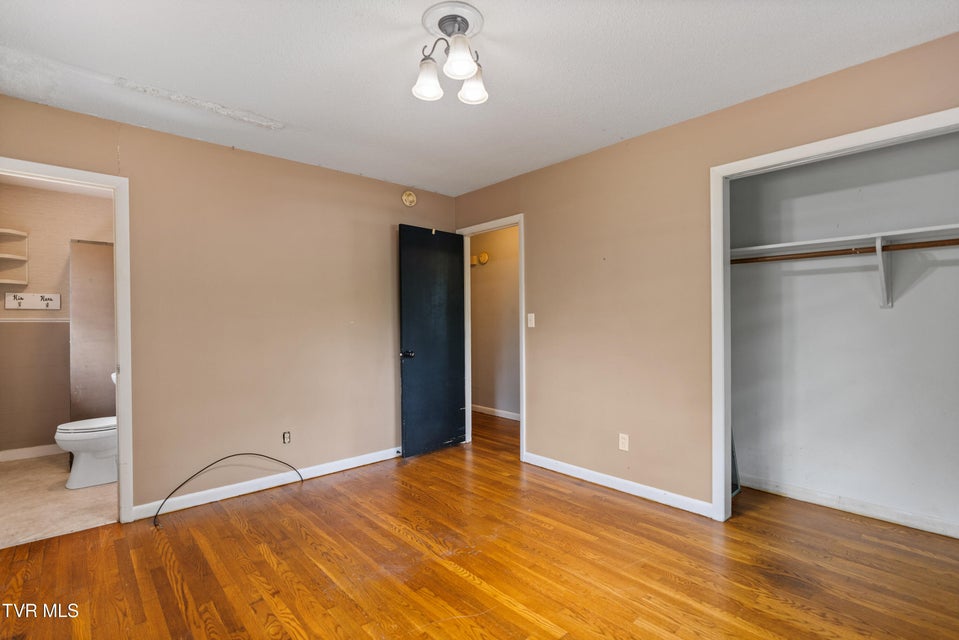 Photo #16: 1405 Brentwood Drive