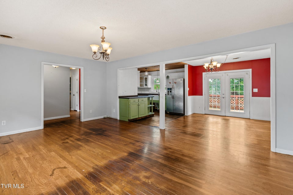 Photo #3: 1405 Brentwood Drive