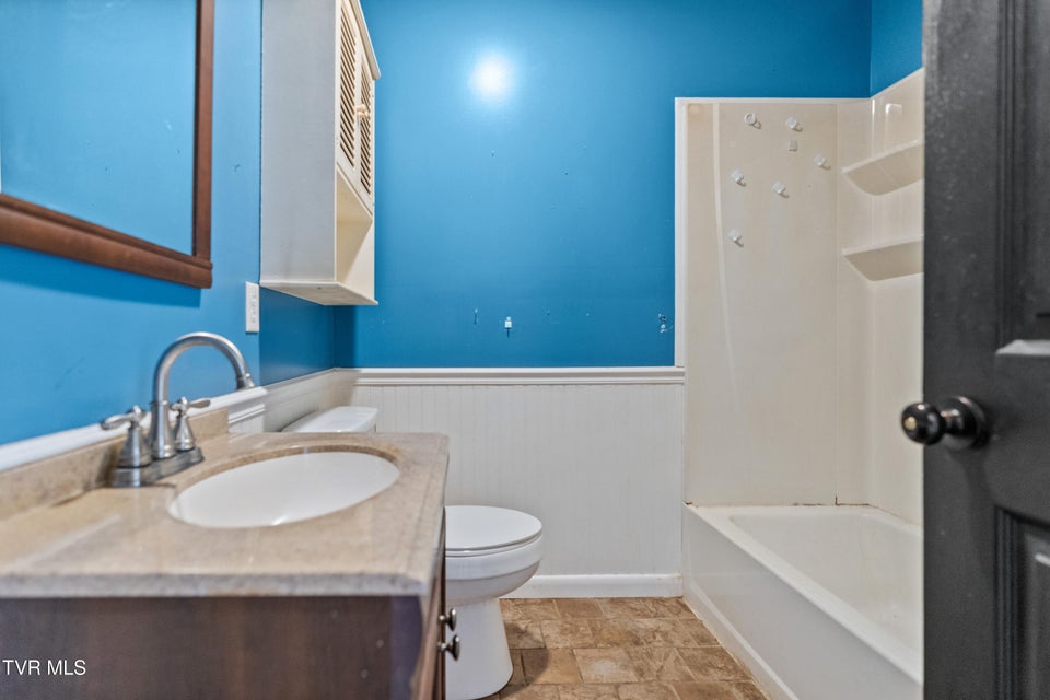 Photo #13: 1405 Brentwood Drive
