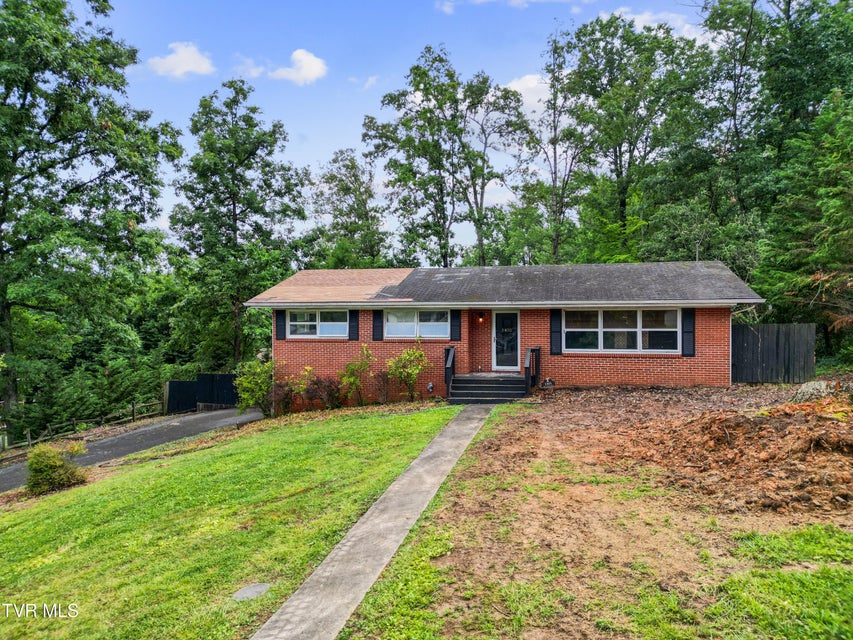Photo #31: 1405 Brentwood Drive